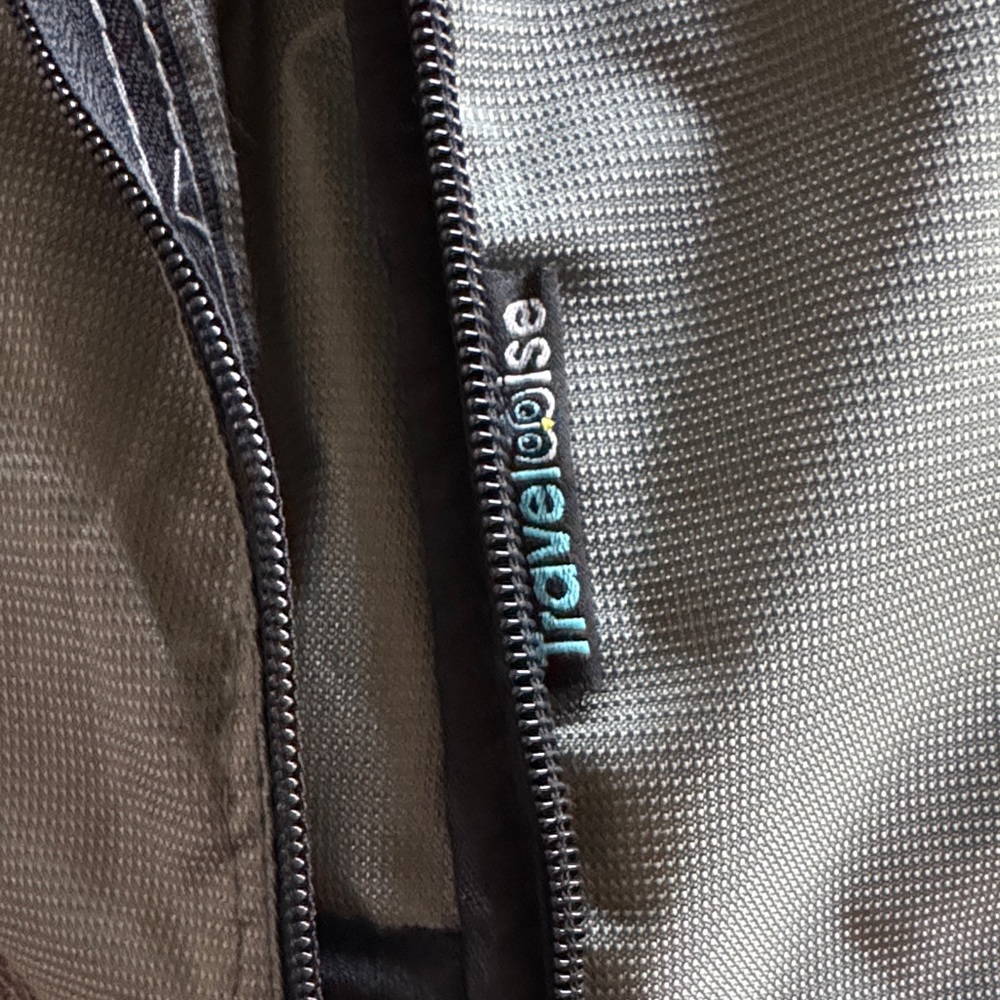 Versatile Black and Gray Travel Bag Set - Picture 2 of 7